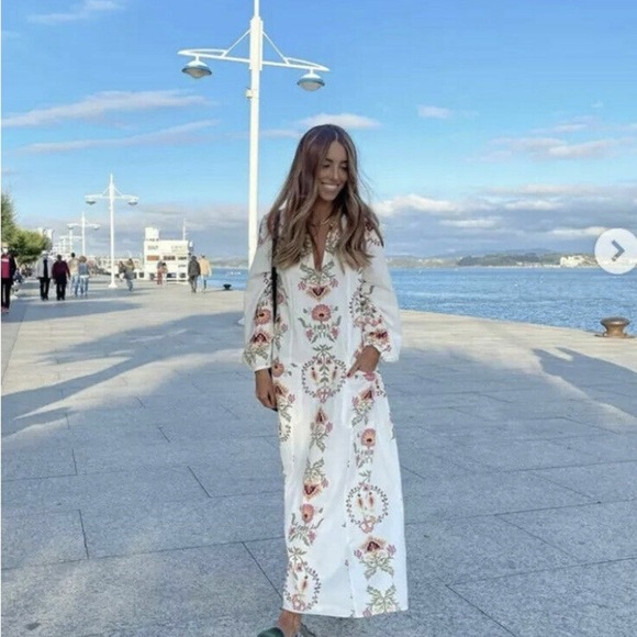 Zara Ecru Floral Midi Dress Small - Picture 14 of 14